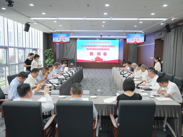 1687164403706085221.jpg 19周德文1.jpg