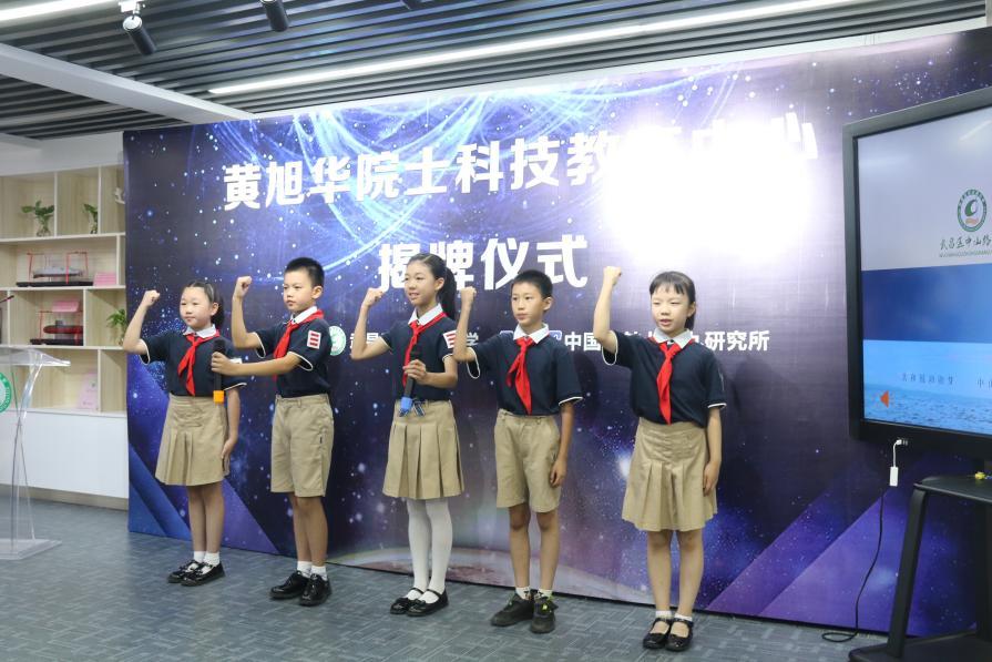 5d775648fee84f04ae31c4e027cae9f2~tplv-tt-origin-web_gif.jpeg