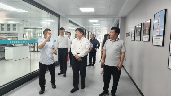 定5.25新聞稿--咸寧市舉辦科技創新與產業創新融合發展交流活動1428.png